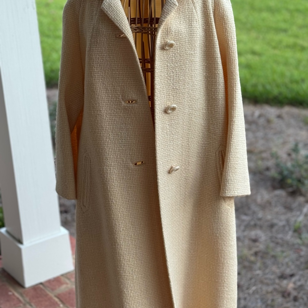 Lovely Vintage 1960s Women's Wool Swing Coat Size L